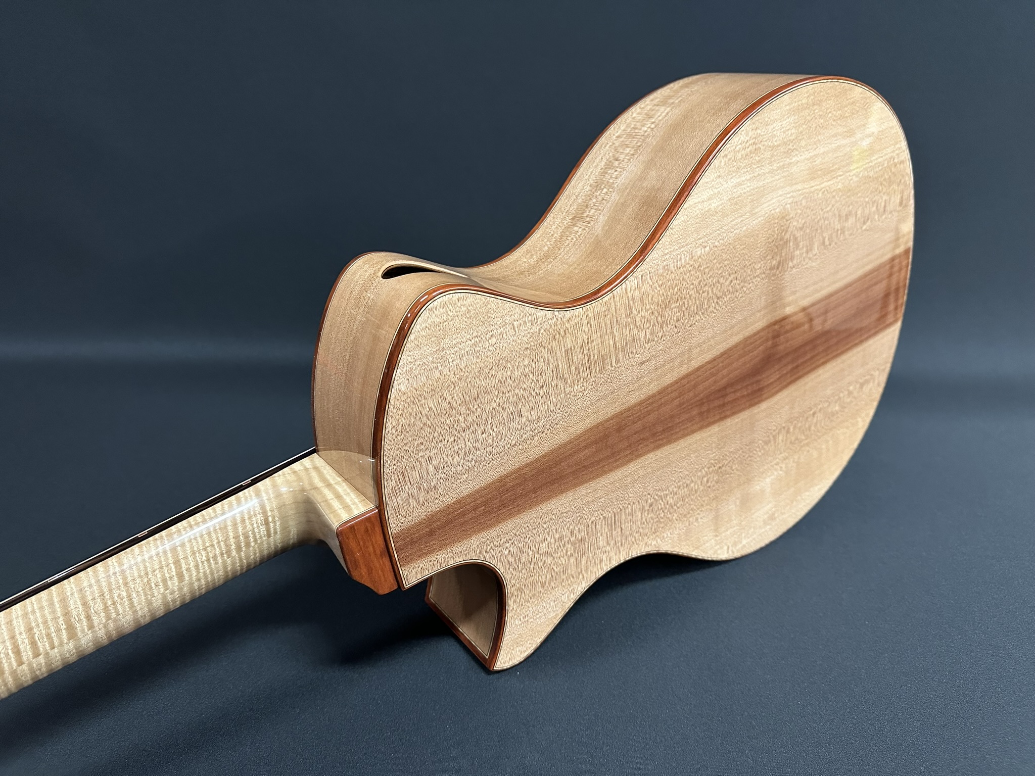 Madrona / Madone wood Sinker Red Cedar Vendovi Guitar - Madrona Guitars