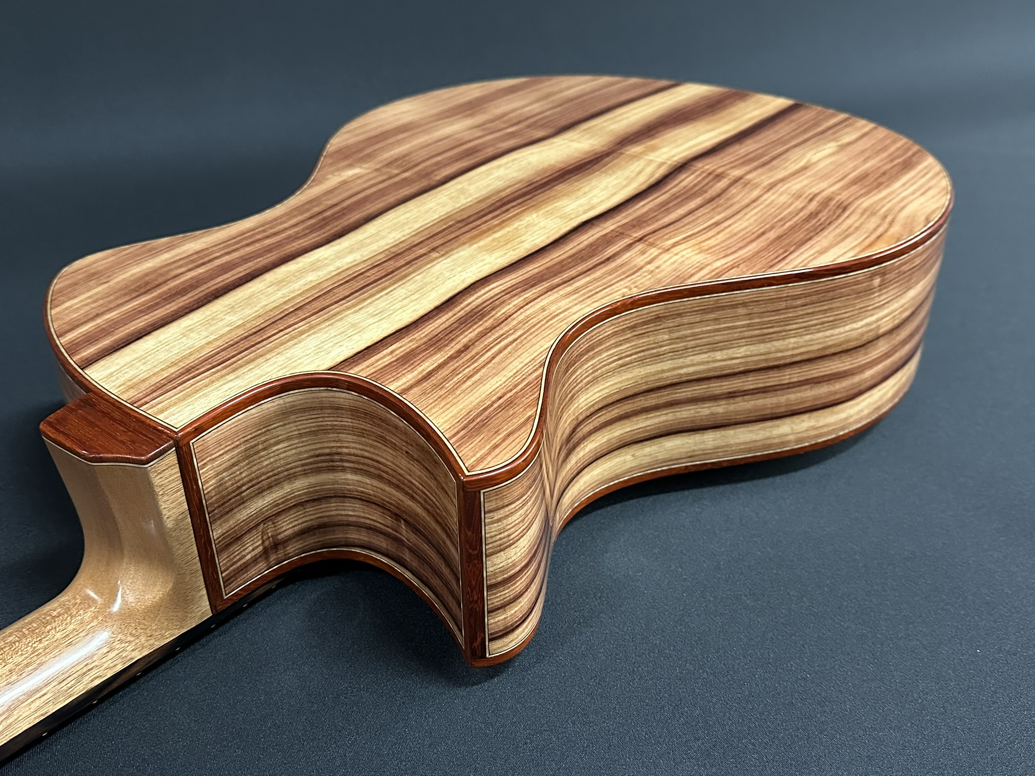 Palo Escrito Lutz Spruce
Vendovi Guitar Madrona Guitars